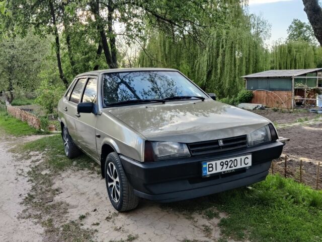 Серый ВАЗ 21099, объемом двигателя 1.5 л и пробегом 220 тыс. км за 1650 $, фото 2 на Automoto.ua