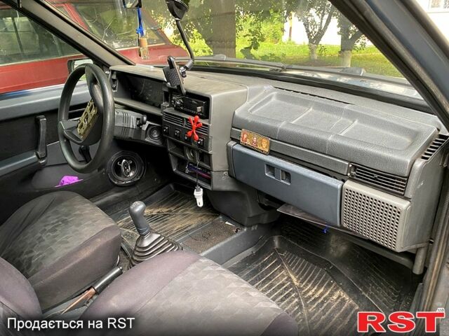 Серый ВАЗ 21099, объемом двигателя 1.5 л и пробегом 299 тыс. км за 2000 $, фото 3 на Automoto.ua