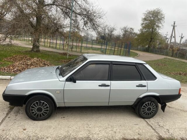 Сірий ВАЗ 21099, об'ємом двигуна 1.5 л та пробігом 175 тис. км за 1400 $, фото 1 на Automoto.ua