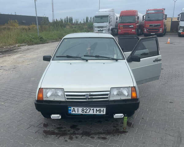 Сірий ВАЗ 21099, об'ємом двигуна 1.5 л та пробігом 130 тис. км за 1300 $, фото 2 на Automoto.ua