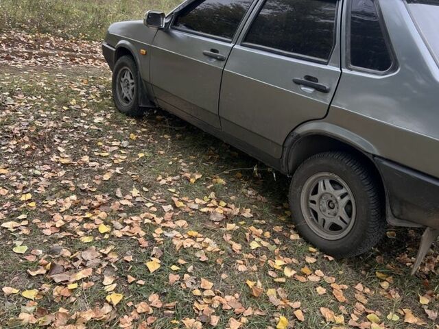 ВАЗ 21099 2002 в Днепре (Днепропетровске) на Automoto.ua Серый ВАЗ 21099, объемом двигателя 1.5 л и пробегом 185 тыс. км за 1763 $, фото 1 на Automoto.ua