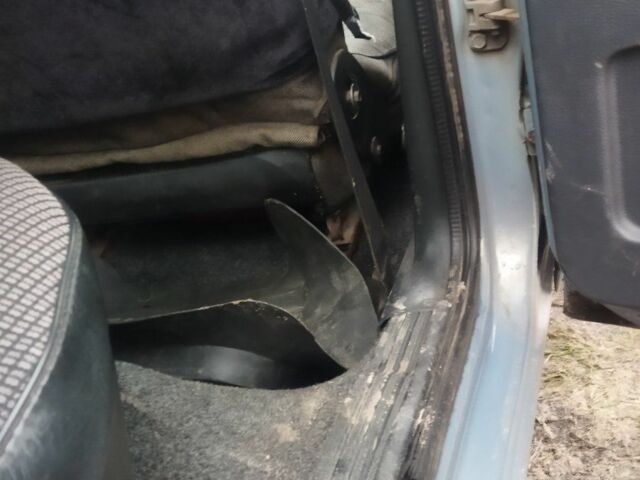 Сірий ВАЗ 21099, об'ємом двигуна 1.5 л та пробігом 131 тис. км за 1300 $, фото 6 на Automoto.ua