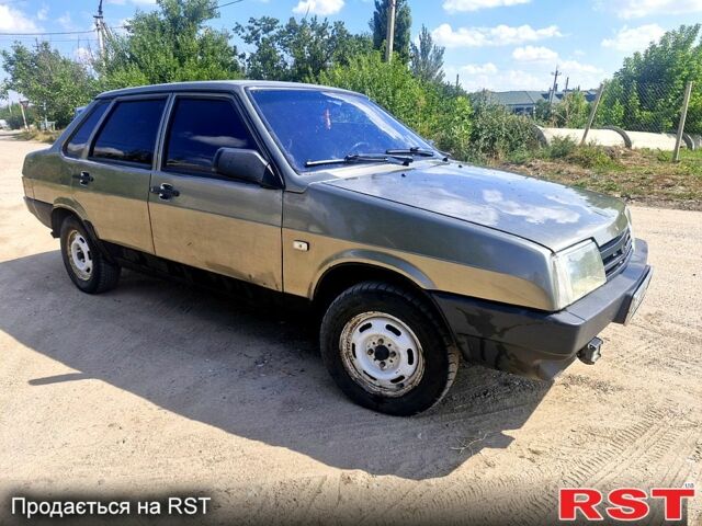 Серый ВАЗ 21099, объемом двигателя 1.5 л и пробегом 200 тыс. км за 1150 $, фото 2 на Automoto.ua