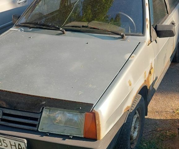 Серый ВАЗ 21099, объемом двигателя 0 л и пробегом 215 тыс. км за 600 $, фото 4 на Automoto.ua