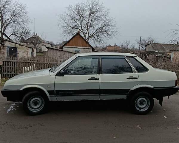 Серый ВАЗ 21099, объемом двигателя 1.5 л и пробегом 264 тыс. км за 1999 $, фото 3 на Automoto.ua