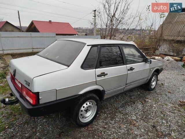 Серый ВАЗ 21099, объемом двигателя 1.5 л и пробегом 350 тыс. км за 1100 $, фото 2 на Automoto.ua