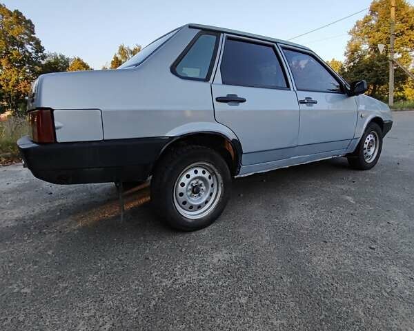 Сірий ВАЗ 21099, об'ємом двигуна 1.5 л та пробігом 315 тис. км за 1750 $, фото 10 на Automoto.ua