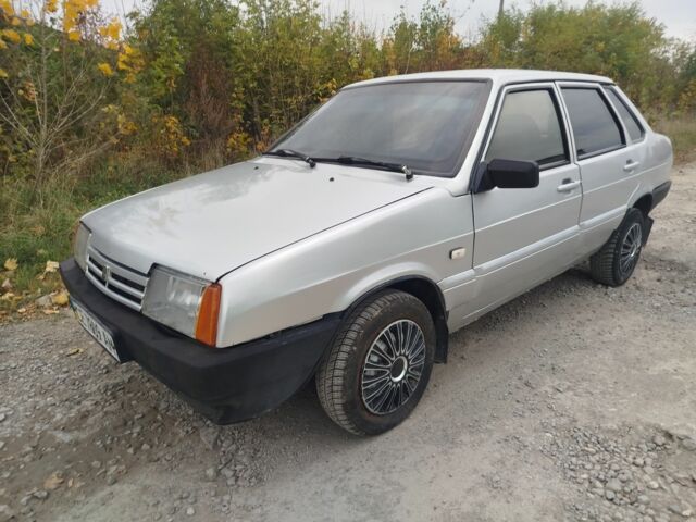 Сірий ВАЗ 21099, об'ємом двигуна 1.5 л та пробігом 250 тис. км за 950 $, фото 4 на Automoto.ua