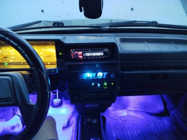 Сірий ВАЗ 21099, об'ємом двигуна 1.5 л та пробігом 320 тис. км за 1100 $, фото 4 на Automoto.ua