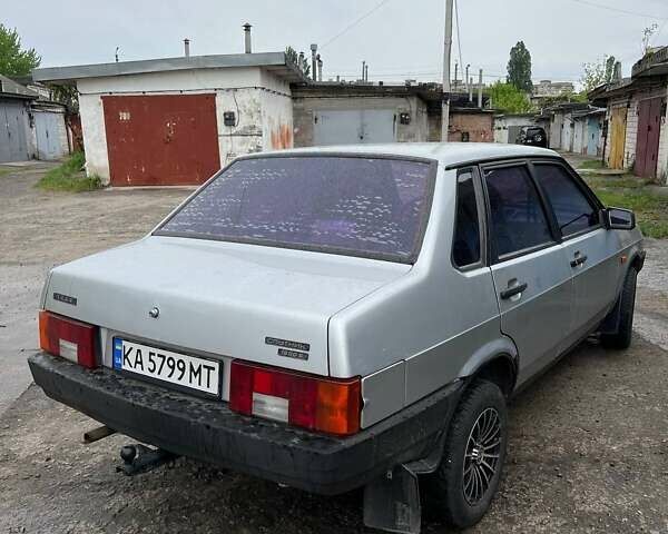 Сірий ВАЗ 21099, об'ємом двигуна 1.5 л та пробігом 148 тис. км за 1900 $, фото 5 на Automoto.ua