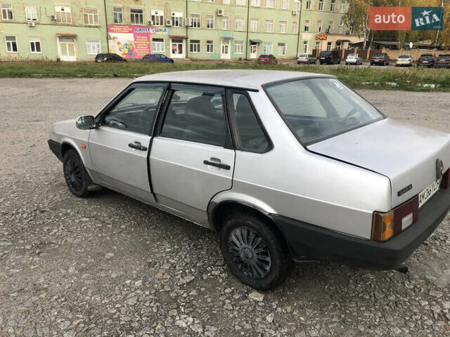 ВАЗ 21099 2003 в Бердичеве на Automoto.ua Серый ВАЗ 21099, объемом двигателя 1.5 л и пробегом 198 тыс. км за 1450 $, фото 1 на Automoto.ua