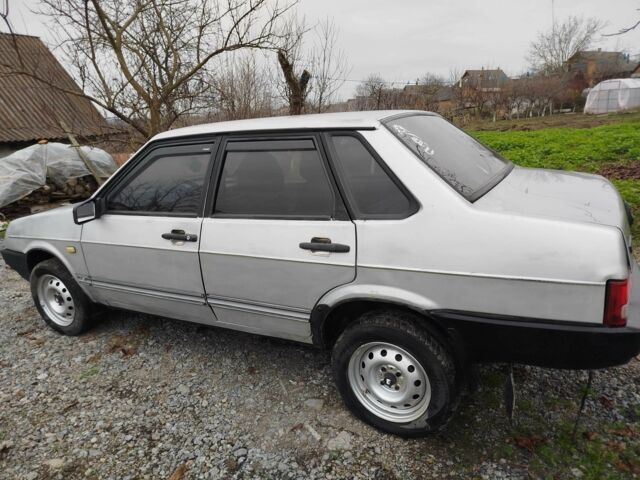 Сірий ВАЗ 21099, об'ємом двигуна 1.5 л та пробігом 320 тис. км за 1100 $, фото 2 на Automoto.ua