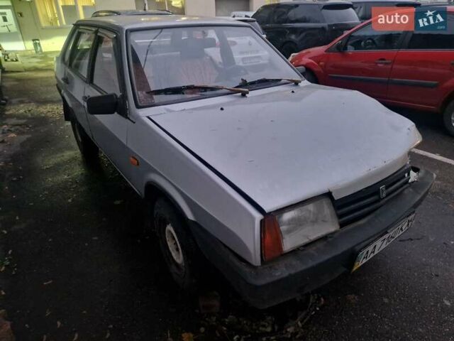 Серый ВАЗ 21099, объемом двигателя 1.5 л и пробегом 369 тыс. км за 550 $, фото 3 на Automoto.ua