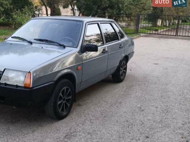 Серый ВАЗ 21099, объемом двигателя 1.5 л и пробегом 276 тыс. км за 900 $, фото 3 на Automoto.ua