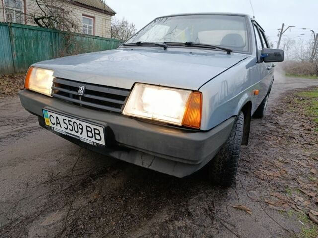Сірий ВАЗ 21099, об'ємом двигуна 0 л та пробігом 188 тис. км за 1250 $, фото 3 на Automoto.ua