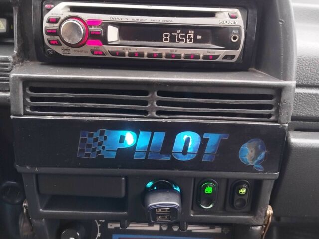 Сірий ВАЗ 21099, об'ємом двигуна 1.5 л та пробігом 320 тис. км за 1100 $, фото 5 на Automoto.ua