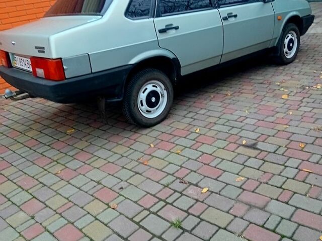 Серый ВАЗ 21099, объемом двигателя 1.5 л и пробегом 190 тыс. км за 1550 $, фото 1 на Automoto.ua