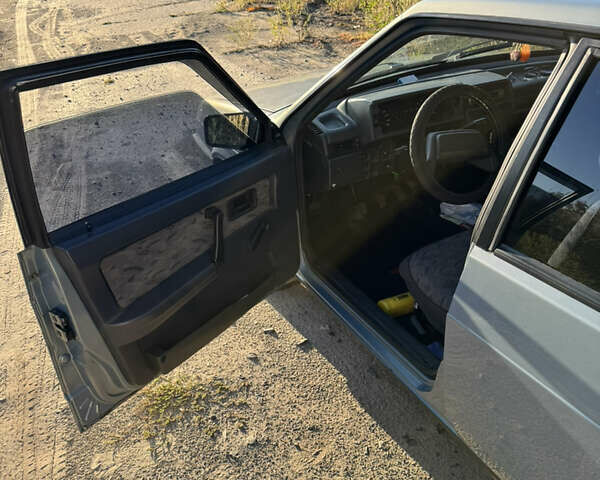 Серый ВАЗ 21099, объемом двигателя 1.5 л и пробегом 110 тыс. км за 2600 $, фото 3 на Automoto.ua