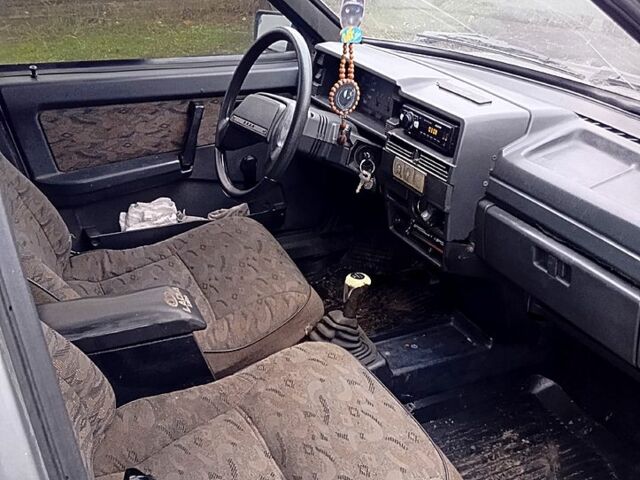 Сірий ВАЗ 21099, об'ємом двигуна 1.6 л та пробігом 269 тис. км за 1300 $, фото 4 на Automoto.ua
