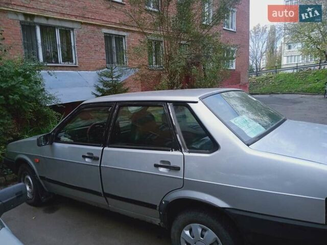 Серый ВАЗ 21099, объемом двигателя 1.5 л и пробегом 150 тыс. км за 1100 $, фото 4 на Automoto.ua