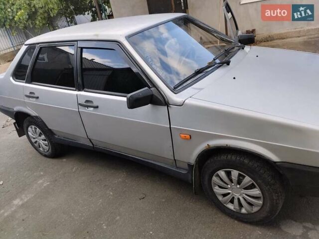 Серый ВАЗ 21099, объемом двигателя 1.5 л и пробегом 387 тыс. км за 1000 $, фото 1 на Automoto.ua