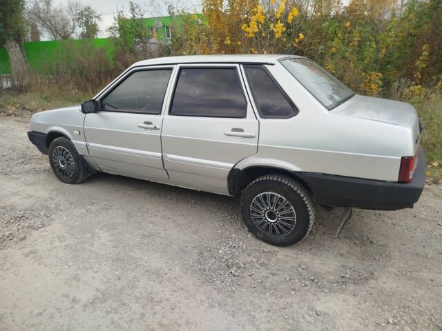 Сірий ВАЗ 21099, об'ємом двигуна 1.5 л та пробігом 250 тис. км за 950 $, фото 7 на Automoto.ua