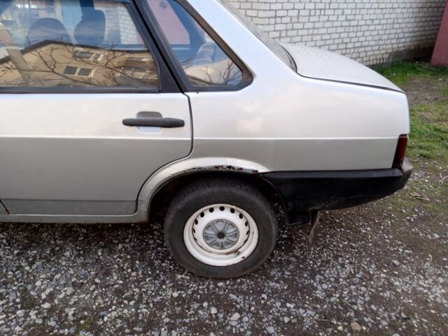 Сірий ВАЗ 21099, об'ємом двигуна 1.5 л та пробігом 194 тис. км за 750 $, фото 6 на Automoto.ua