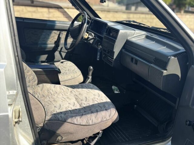 Сірий ВАЗ 21099, об'ємом двигуна 1.5 л та пробігом 140 тис. км за 1750 $, фото 12 на Automoto.ua