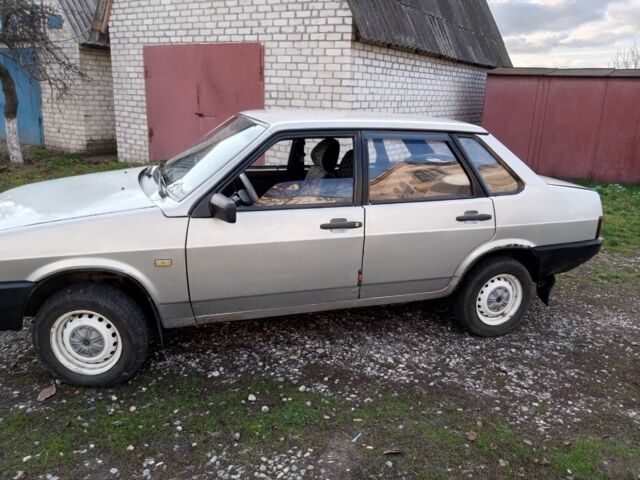 Сірий ВАЗ 21099, об'ємом двигуна 1.5 л та пробігом 194 тис. км за 750 $, фото 1 на Automoto.ua