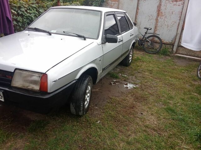 Серый ВАЗ 21099, объемом двигателя 1.5 л и пробегом 220 тыс. км за 1000 $, фото 1 на Automoto.ua