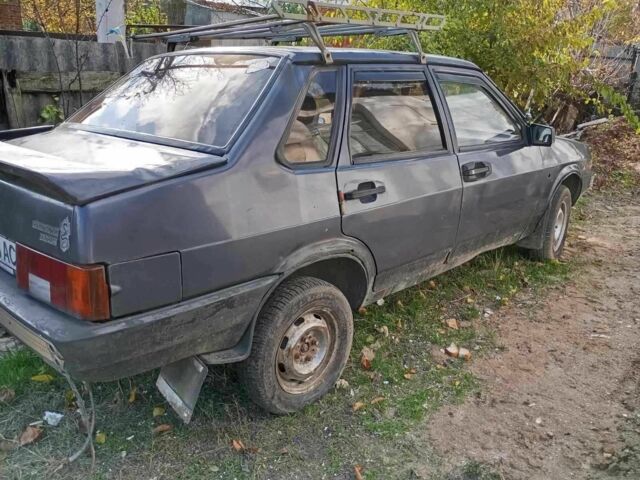 Серый ВАЗ 21099, объемом двигателя 1.5 л и пробегом 200 тыс. км за 350 $, фото 3 на Automoto.ua