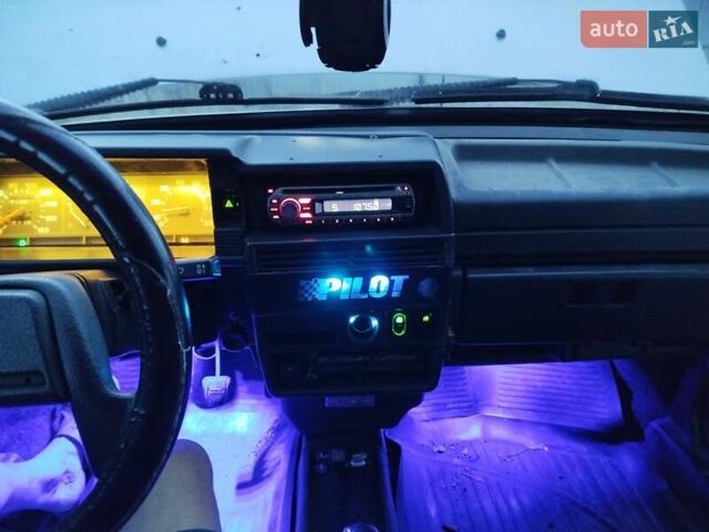 Серый ВАЗ 21099, объемом двигателя 1.5 л и пробегом 350 тыс. км за 1100 $, фото 4 на Automoto.ua