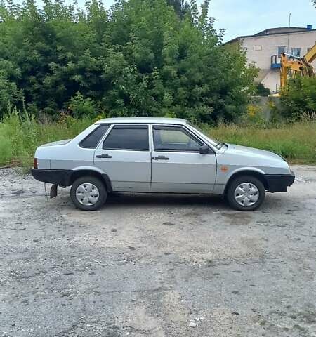 Сірий ВАЗ 21099, об'ємом двигуна 1.5 л та пробігом 195 тис. км за 1700 $, фото 2 на Automoto.ua