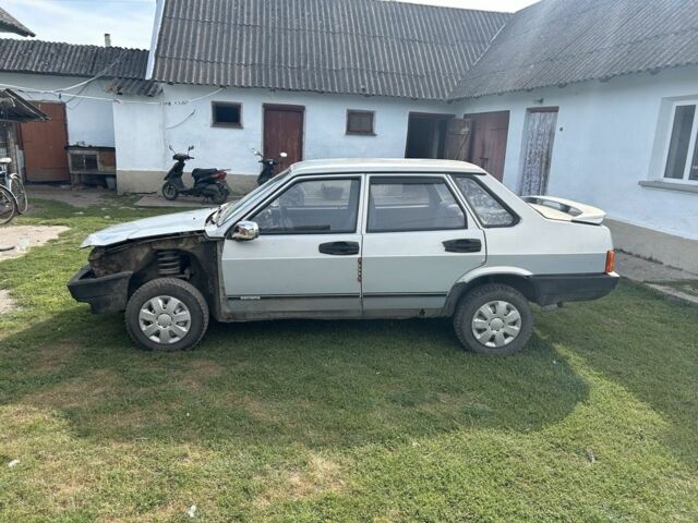 Сірий ВАЗ 21099, об'ємом двигуна 1.5 л та пробігом 200 тис. км за 800 $, фото 2 на Automoto.ua
