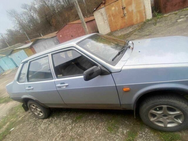 Серый ВАЗ 21099, объемом двигателя 1.5 л и пробегом 140 тыс. км за 1200 $, фото 1 на Automoto.ua