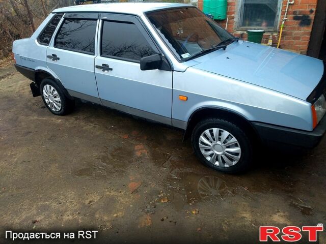 Серый ВАЗ 21099, объемом двигателя 1.5 л и пробегом 240 тыс. км за 1600 $, фото 1 на Automoto.ua