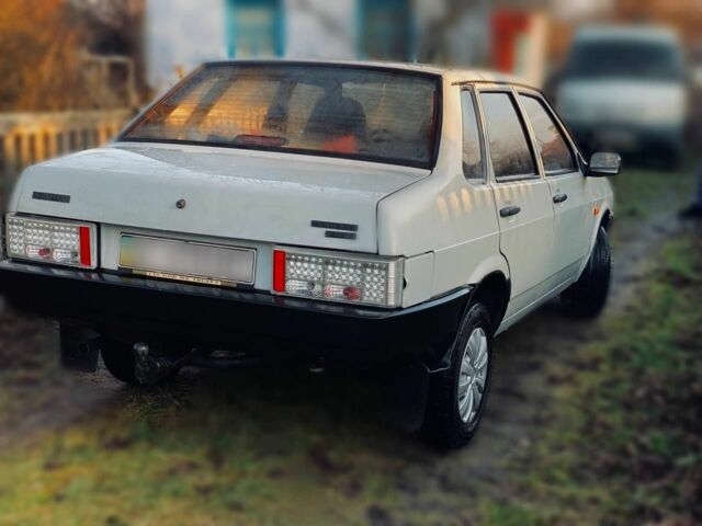 Серый ВАЗ 21099, объемом двигателя 1.5 л и пробегом 200 тыс. км за 2000 $, фото 14 на Automoto.ua