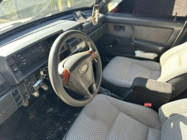 Серый ВАЗ 21099, объемом двигателя 1.5 л и пробегом 200 тыс. км за 1600 $, фото 3 на Automoto.ua