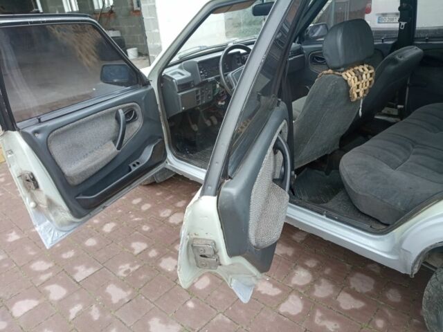 Сірий ВАЗ 21099, об'ємом двигуна 1.5 л та пробігом 90 тис. км за 999 $, фото 7 на Automoto.ua