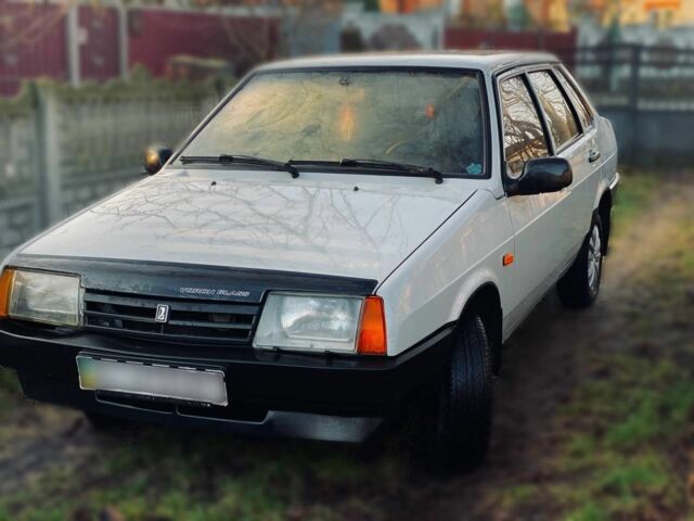 Серый ВАЗ 21099, объемом двигателя 1.5 л и пробегом 200 тыс. км за 2000 $, фото 11 на Automoto.ua