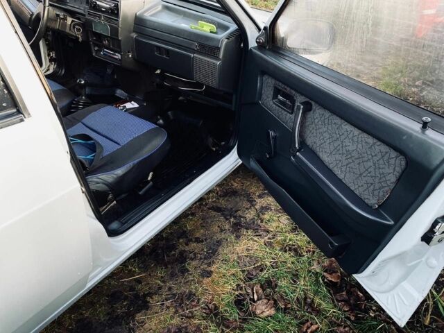 Серый ВАЗ 21099, объемом двигателя 1.5 л и пробегом 200 тыс. км за 2000 $, фото 1 на Automoto.ua