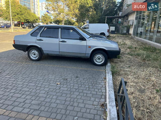 Серый ВАЗ 21099, объемом двигателя 1.5 л и пробегом 146 тыс. км за 1950 $, фото 1 на Automoto.ua
