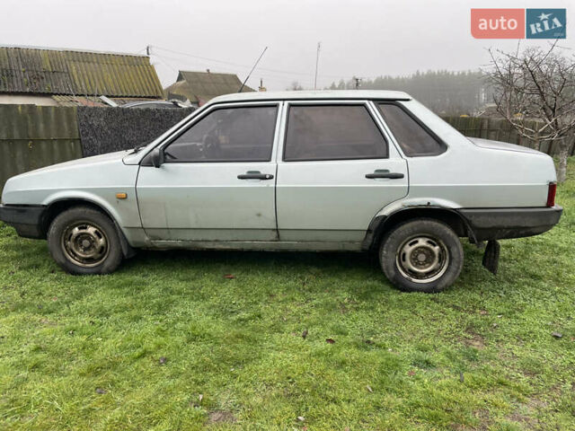 Серый ВАЗ 21099, объемом двигателя 1.5 л и пробегом 120 тыс. км за 1200 $, фото 1 на Automoto.ua