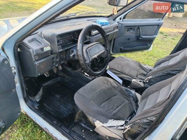 Серый ВАЗ 21099, объемом двигателя 1.5 л и пробегом 180 тыс. км за 900 $, фото 3 на Automoto.ua