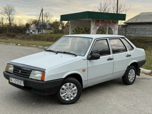 Серый ВАЗ 21099, объемом двигателя 1.5 л и пробегом 1 тыс. км за 1599 $, фото 1 на Automoto.ua