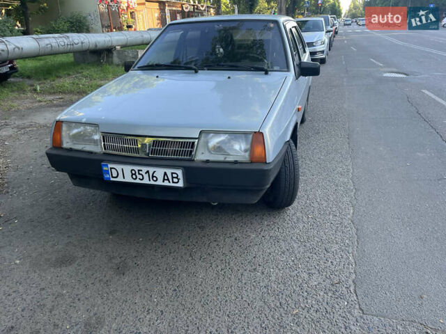 Серый ВАЗ 21099, объемом двигателя 1.5 л и пробегом 146 тыс. км за 1950 $, фото 3 на Automoto.ua