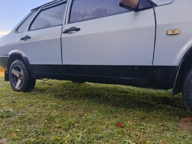 Серый ВАЗ 21099, объемом двигателя 1.5 л и пробегом 180 тыс. км за 900 $, фото 5 на Automoto.ua