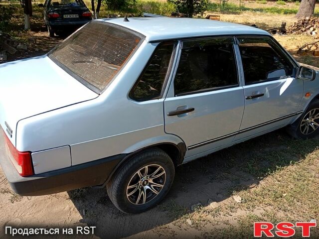 Серый ВАЗ 21099, объемом двигателя 1.5 л и пробегом 207 тыс. км за 2250 $, фото 4 на Automoto.ua
