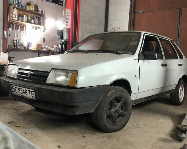 Серый ВАЗ 21099, объемом двигателя 1.5 л и пробегом 200 тыс. км за 1000 $, фото 1 на Automoto.ua