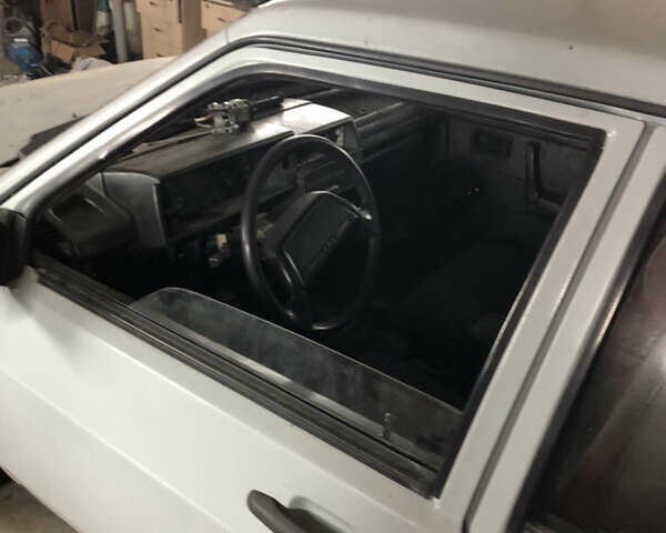 Серый ВАЗ 21099, объемом двигателя 1.5 л и пробегом 200 тыс. км за 1000 $, фото 3 на Automoto.ua